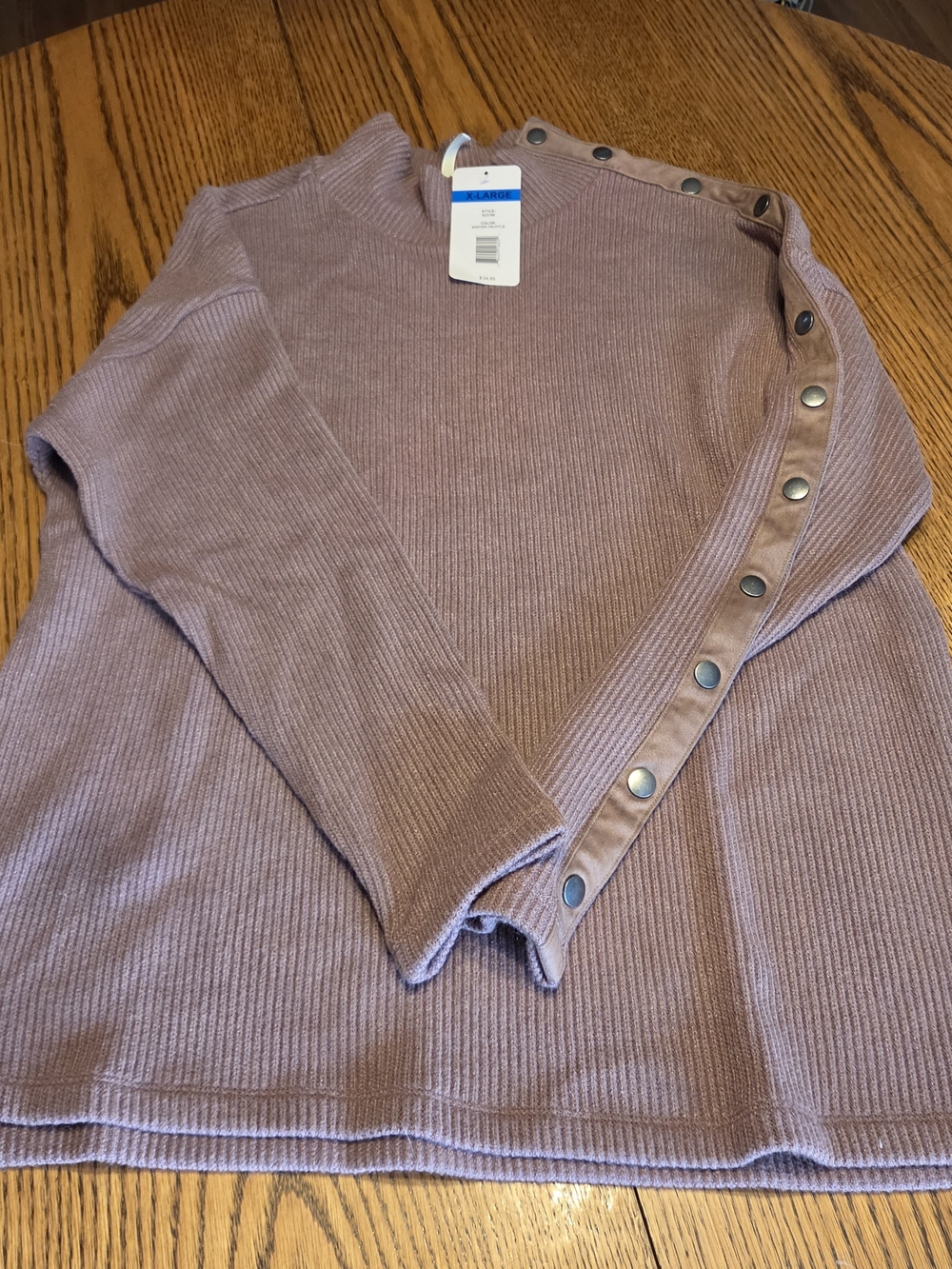 Women's Ribbed Button-Trim Sweater - Dusty Mauve